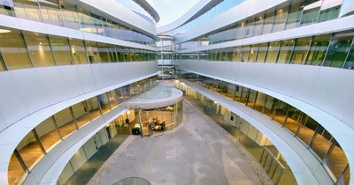 Circular Fashion Management: Building Sustainable Value Chains