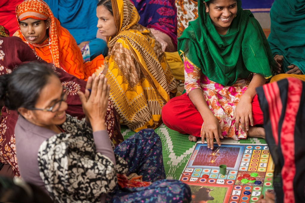 BD_women_cafe_1_small resolution_Copyright Sabrina Asche.jpg