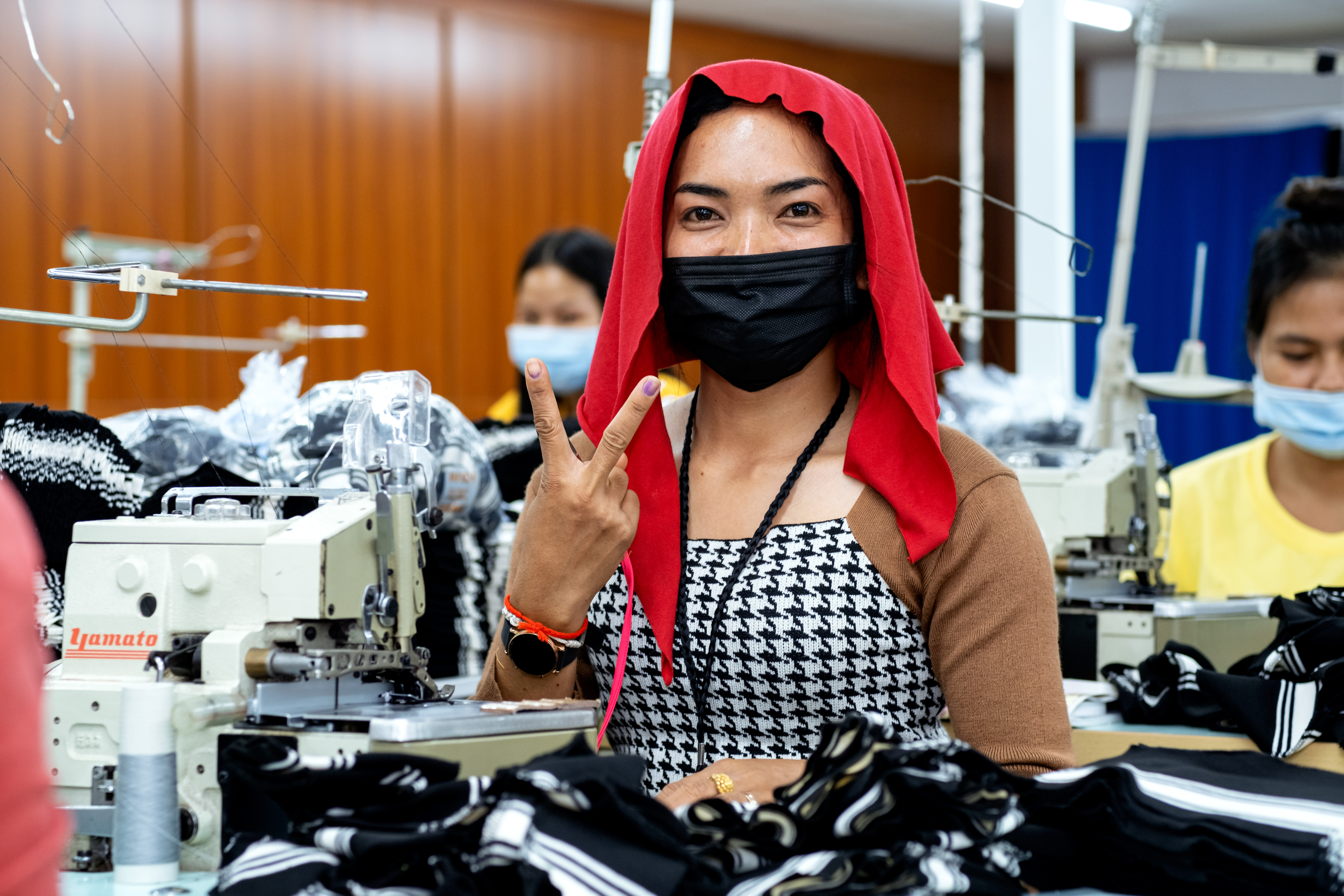 Cambodia_factory2_copyright Roman Koenig (179).jpg