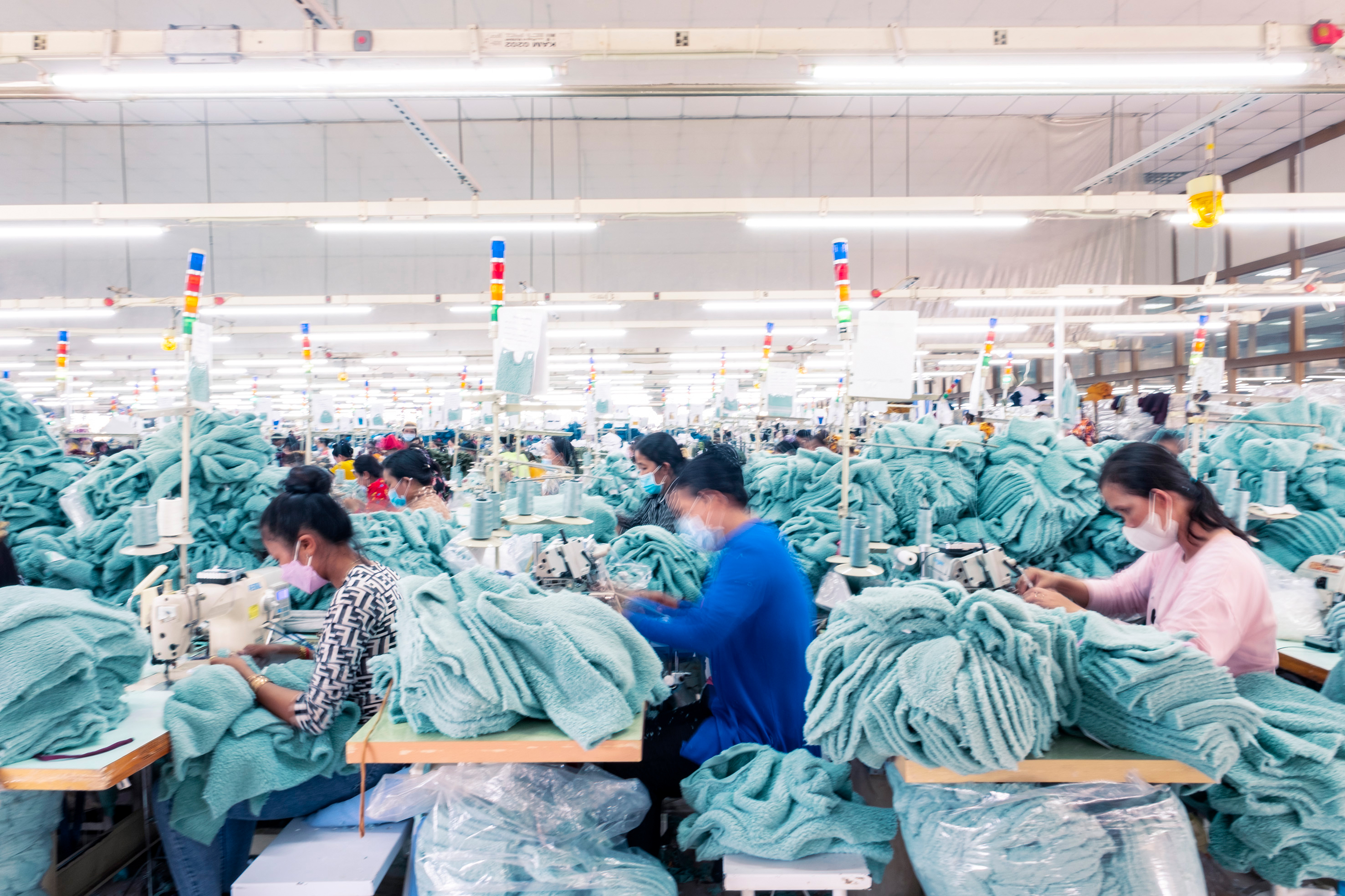 Cambodia_factory2_copyright Roman Koenig (205).jpg