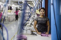 Myanmar_portrait_production_floor_Copyright Sabrina Asche.jpg