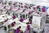 Myanmar_production_floor_overview2_Copyright Sabrina Asche.jpg