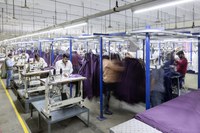 Pakistan_production_floor_Copyright Sabrina Asche.jpg