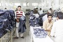 Pakistan_production_floor_portrait_2_Copyright Sabrina Asche.jpg